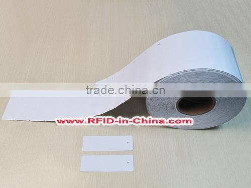 Long Range RFID Printing Barcode on Clothing Hang Tags