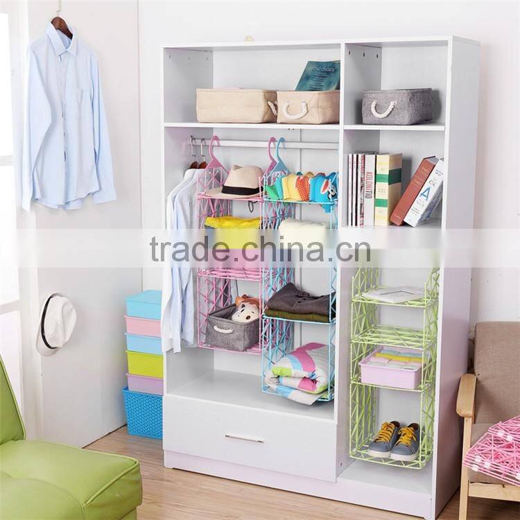 DIY Plastic Hanging Storage Organizer