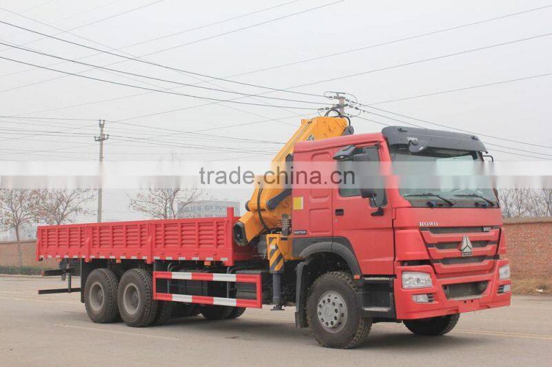 howo 6*4 18T crane truck gets up with the heavy and transport vehicle truck with loading crane