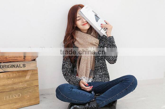 New Arrival Winter Ladies Fashion Fringe Tassel Chervon Pattern Russian Shawls Scarf