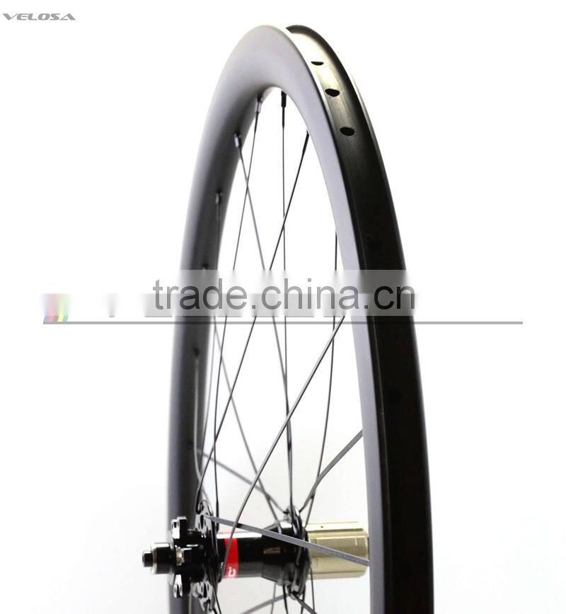 hot saling 2 Years warranty road bike 30mm disc 25mm wide clincher wheel,disc braking wheel 700C wheels with novatec hub