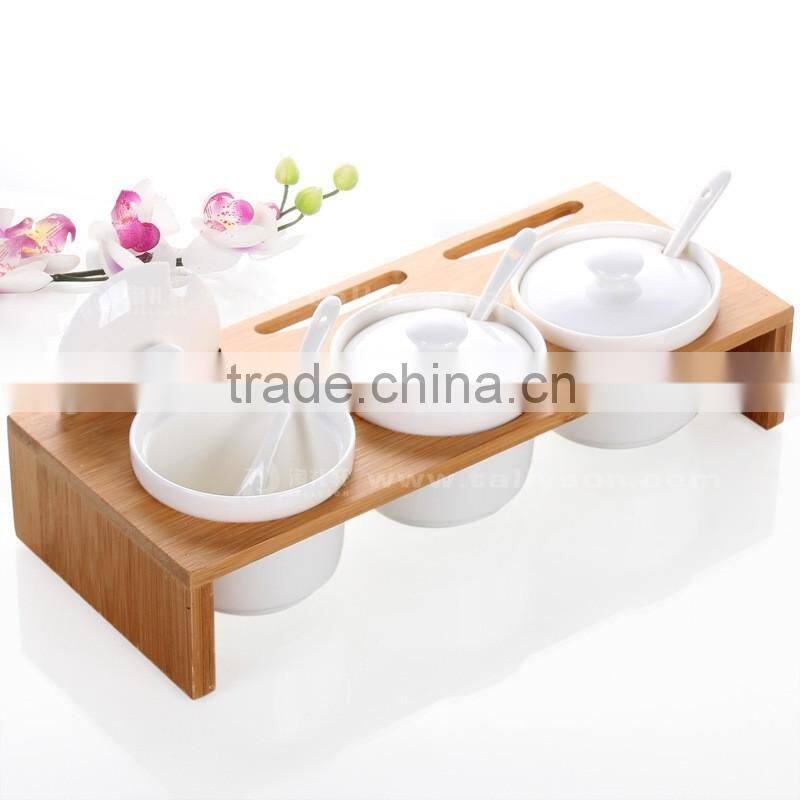 Fashion seasoning set / condiment jar