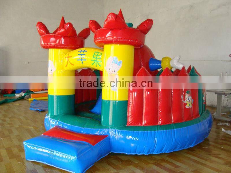 Inflatable bounce house