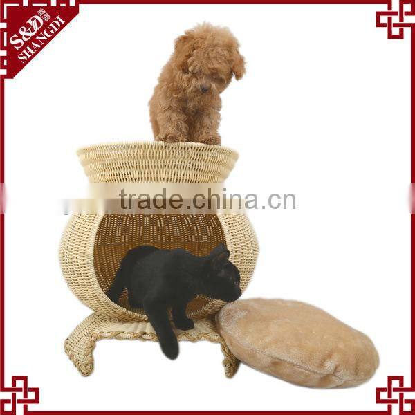 S&D wholesale handicraft breathable waterproof durable plastic PE rattan kennel dog house