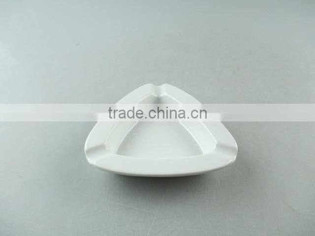 Stocklots triangle shape white ceramic ashtrays