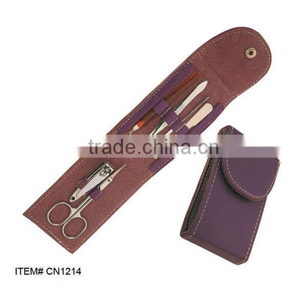 Red PVC pouch 5 pcs manicure set