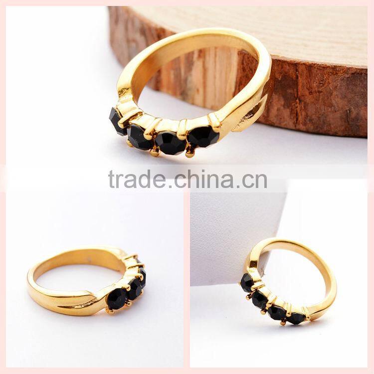 Elegant Ladies sexy noble dubai gold ring with black diamond