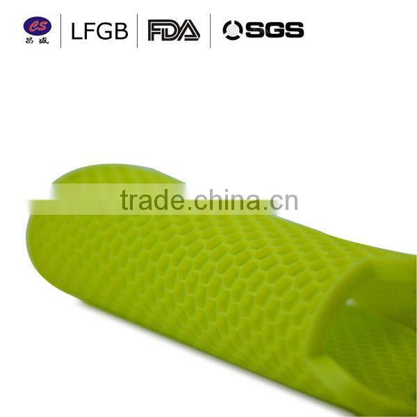 2014 new design high quality pig shape heat resistant silicone kitchenware