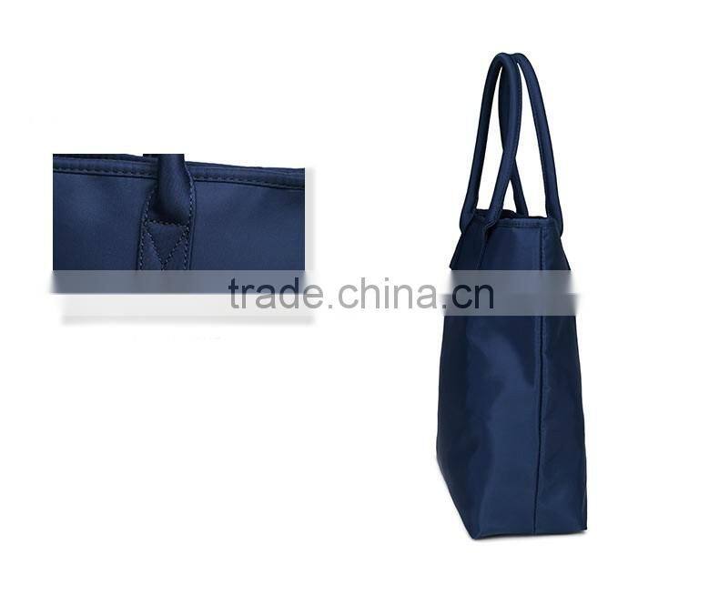 Factory wholesale fashionable leisure nylon waterproof zippered multi-functional tote bag GW742