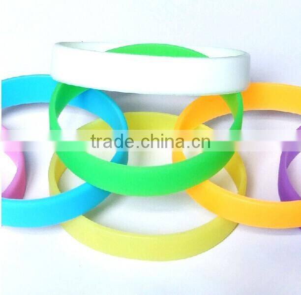 Good material top quality silicone custom wristband bracelet silicon bangle