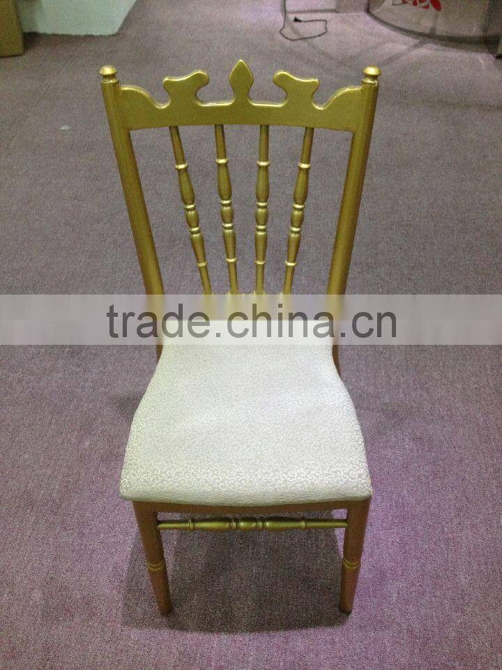 2015 China Stock Price wedding chiavari chair gold chair wavy pattern