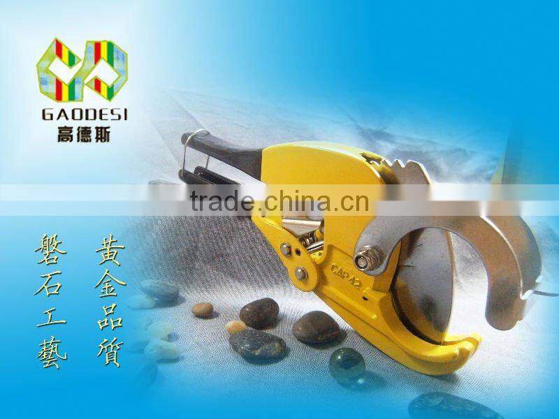 PVC pipe cutter