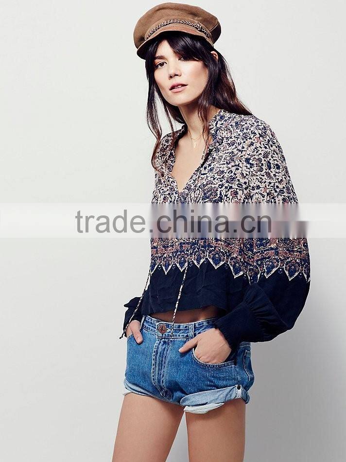 2016 Guangzhou Shandao Supplier OEM Custom Design Spring Women Long Sleeve V Neck Vintage Printed Chiffon Blouse Patterns