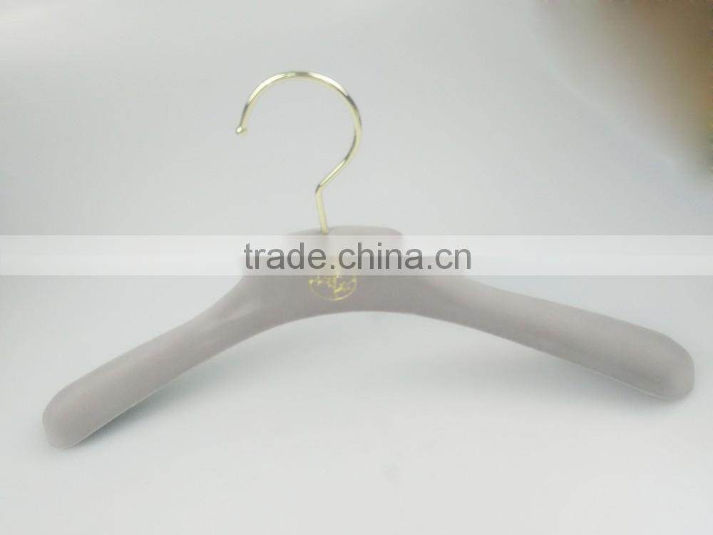 HA7068 gray fashionable new style clothes hanger plastic coat hanger