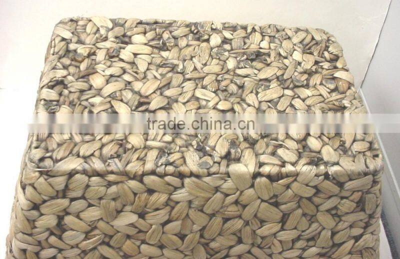 Set of 3 water hyacinth baskets with thick handle and seagrass rim