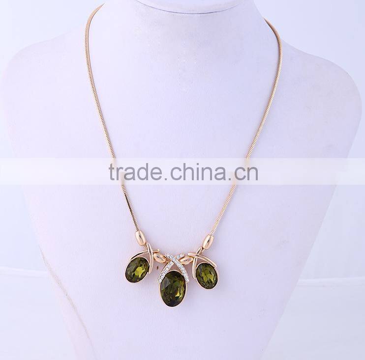 2016 Fashion long chain crystal pendant necklace simple design women jewelry