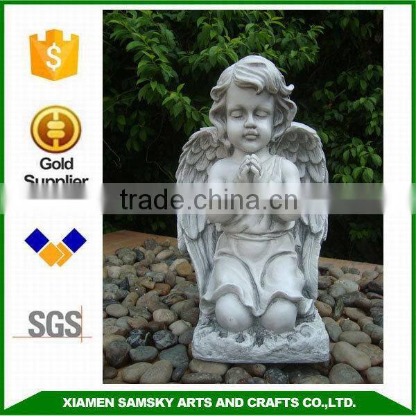 Kneeling praying angel resinic figurine