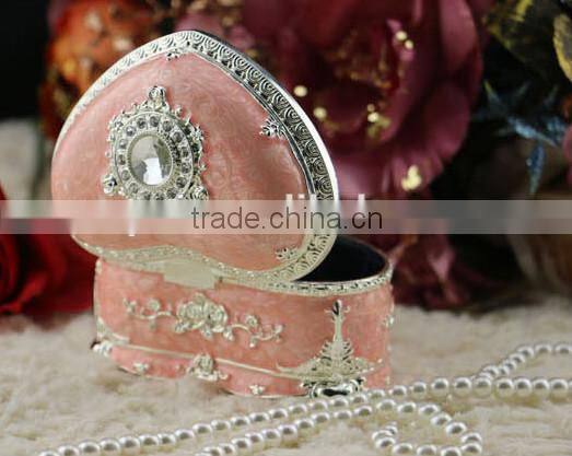 luxury handmade custom heart shaped sliver plating European style lead tin zinc alloy metal jewelry box accessories gift box
