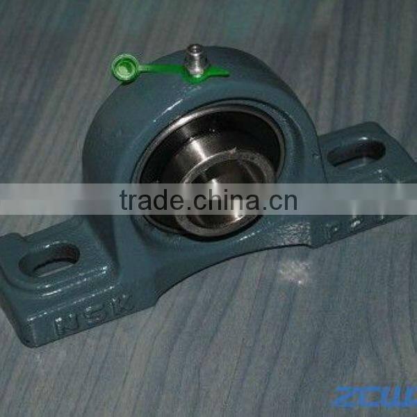 Cast iron square-flanged bearing unit UCF309