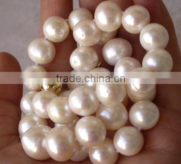 4.5-5mm White Akoya Saltwater Pearl Necklace