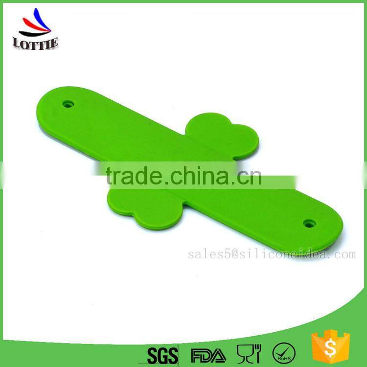 Low price Custom Logo silicone mobile phone holder fashion silicone holder for phone