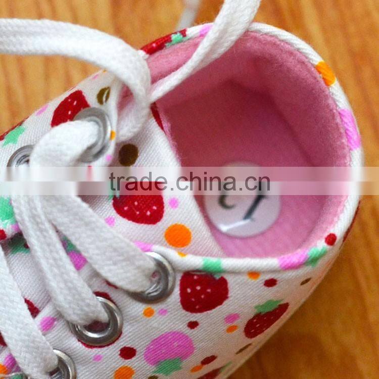 Strawberry printed Baby girl's sportschuhe