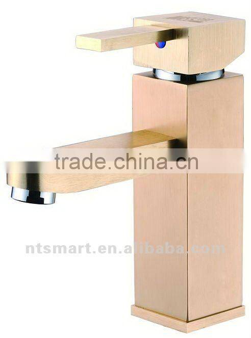 Modern Luxury Single Handle Kitchen Faucet