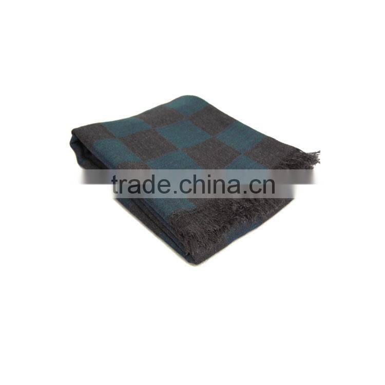 Wholesale Hot Sale Scarf with Check Pattern