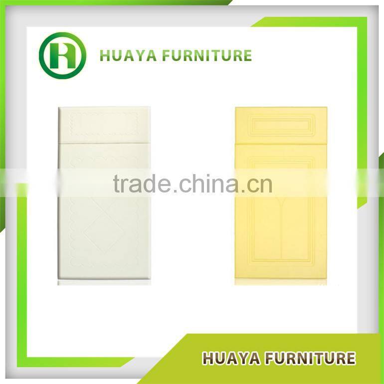 2015 Popular Moulded PVC Kitchen Cabinet Door