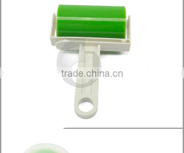 Medium Lint Roller with roller cover