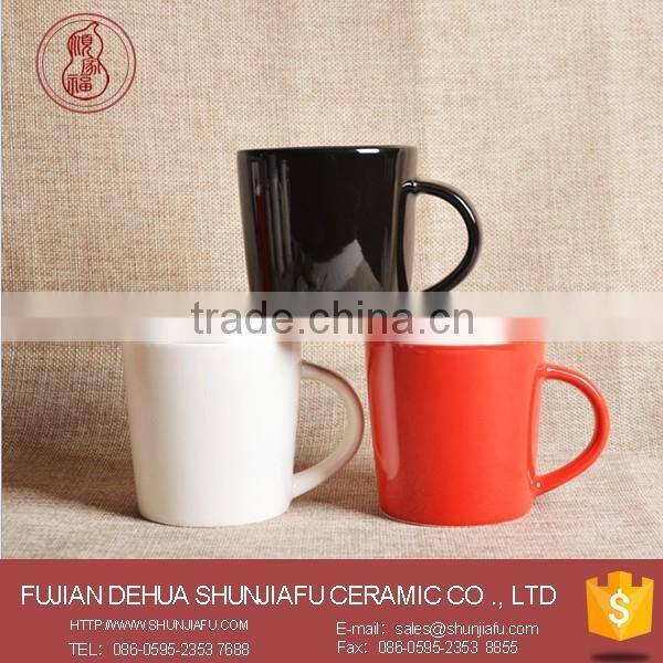 Handmade Cartoon Bear Pink Color 350 ml Ceramic Coffee Mugs