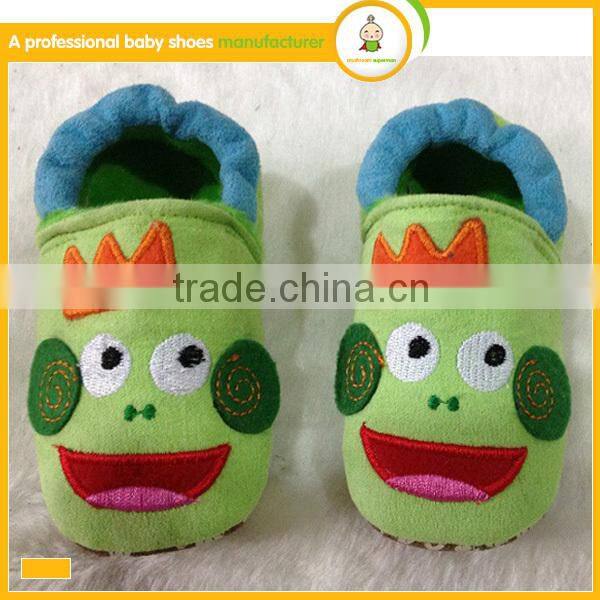 the new pattern cotton fabric baby shoes lovely animal shape toddler baby shoes