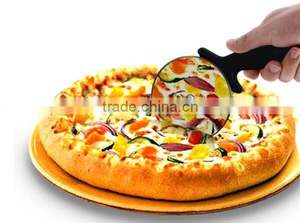 KA-3312 Stainless Steel 4" DIA Round Blade pizza cutter wheel