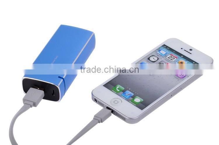 Metal fashion OEM Customized Logo5200mAh power bank , manufacturer price power banks