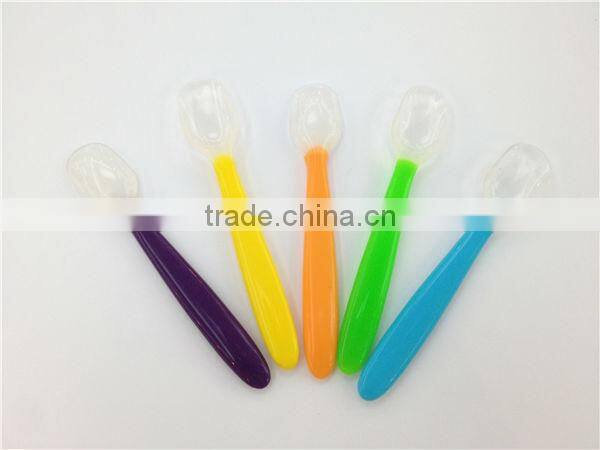 100% Food Grade Flexible baby feeding spoon