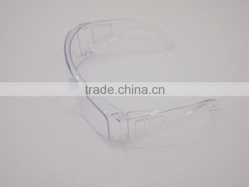 Dental supply anti-fog safety glasses