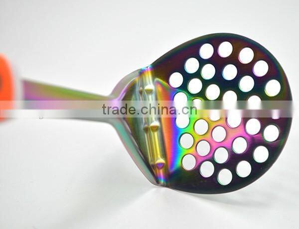 Lowest Price Non-stick TPR handle Titanize kitchen potato mud maker