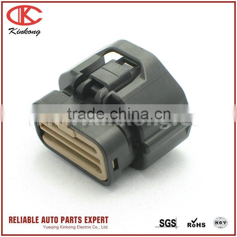 Yazaki 10 pole female waterproof automotive electrical connector 7283-8700-30