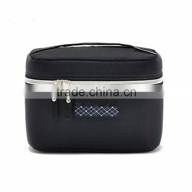 Newest fashion custom portable cosmetic bag