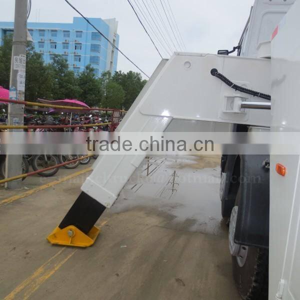 8*4 SINOTRUK HOWO Heavy Duty Road Recovery Truck 30ton