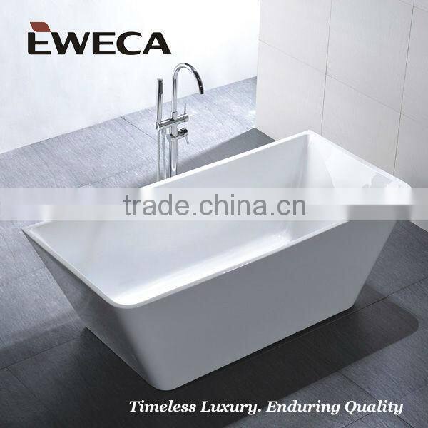 Glossy Acrylic Bathtub