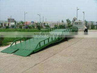 jinan jinchuan hydraulic yard ramp/hydraulic loading stair lift