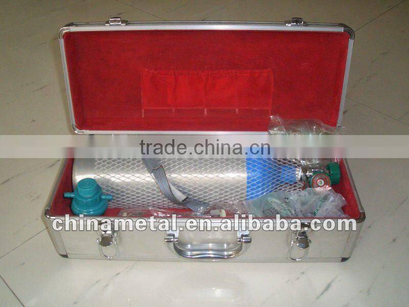 Medical portable oxygen breathing apparatus