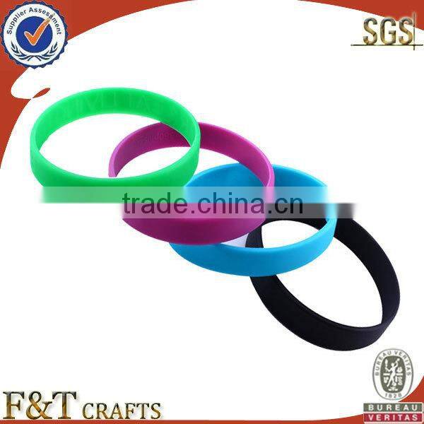 diy decoration craft football sport wholesale price silicone bracelet for promotion