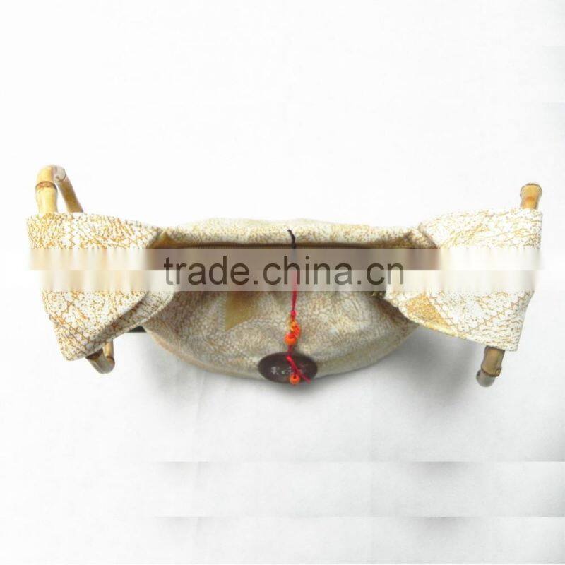 New Comfortabl material Ladies Handbag with Bamboo handle