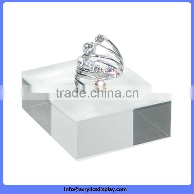 Top grade High reflective acrylic tabletop jewelry display