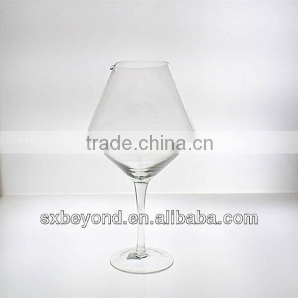 wine glass shaped red wine decanter
