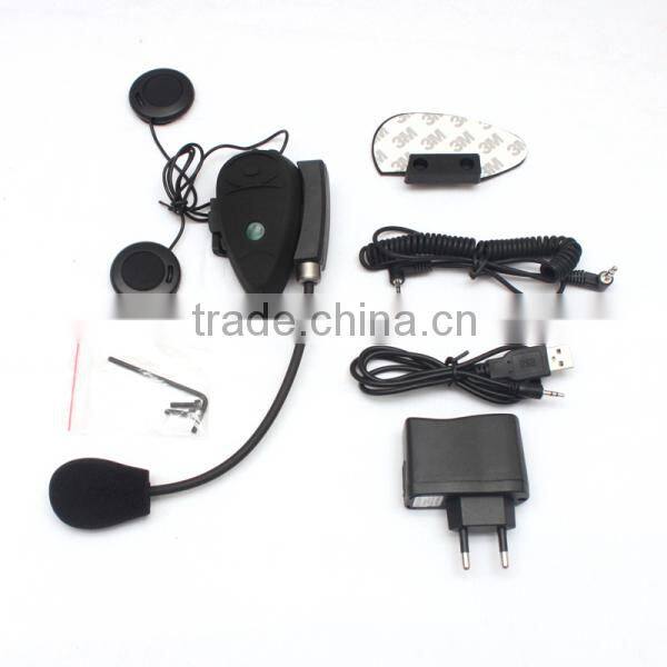 Wireless bluetooth intercom for motorcycle with FM