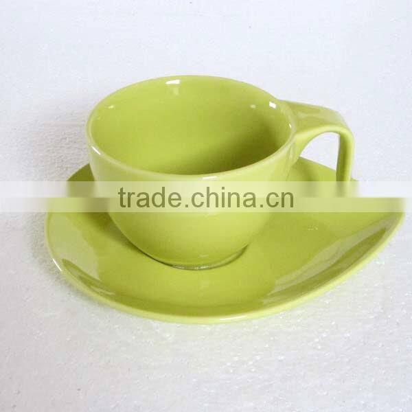 China suppliers custom Wholesale color glazed ceramic dinnerware set