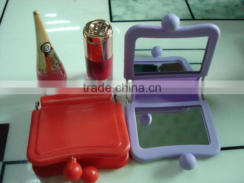 Keren convenient silicone mirror package